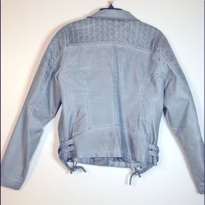 Maurice’s grey leather jacket coat zip up size XL very comfortable